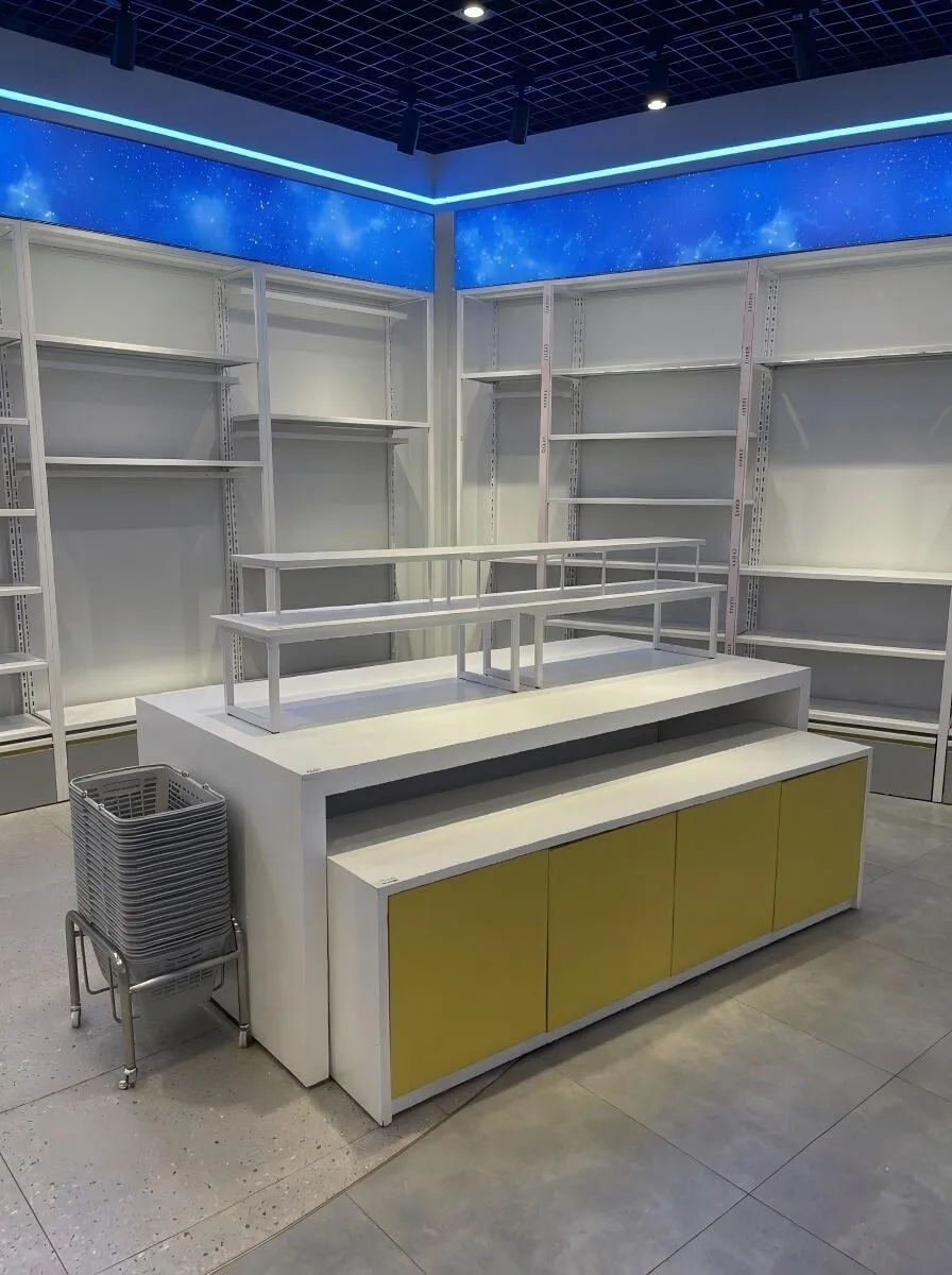 Gray Retail Counter with Yellow Base and Blue Headers