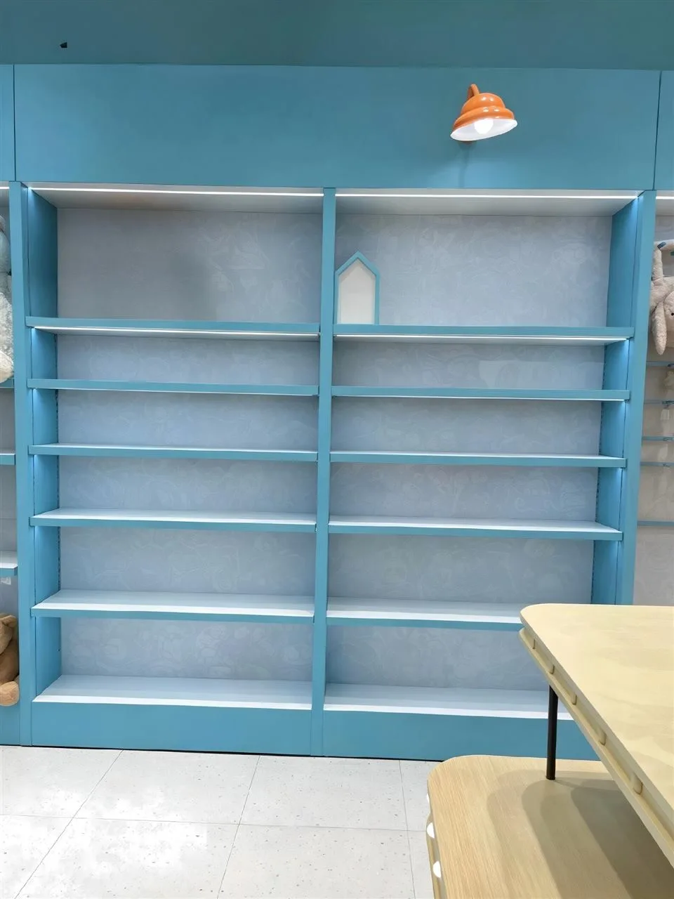 Blue Curved Character Display Table — reference view 3 of 9