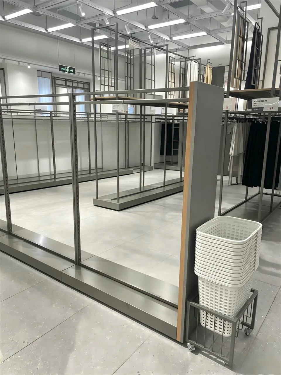 Dark Frame Apparel Display with Two Hanging Levels — reference view 13 of 17