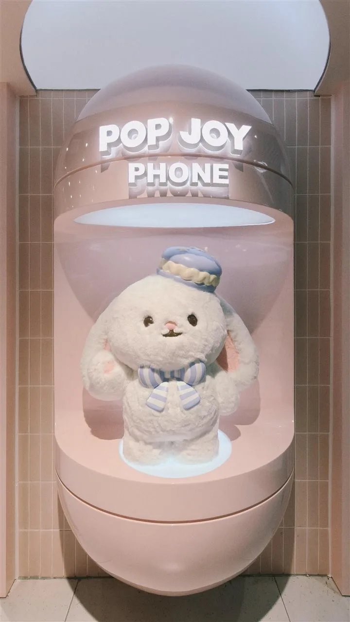 Pastel Toy Store Photo Feature with Small Seats — reference view 4 of 14