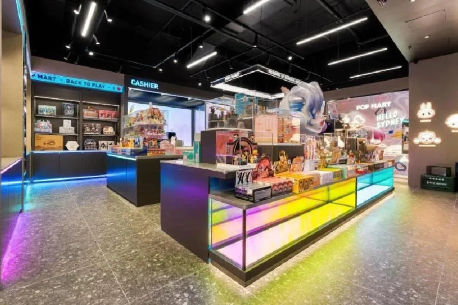 Color-Lit Toy Island with Large Character Centerpiece — reference view 2 of 3